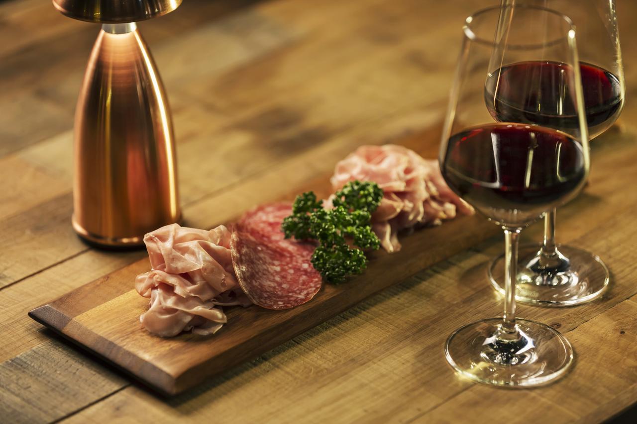 Omo7 Asahikawa By Hoshino Resorts Екстериор снимка Salami and wine