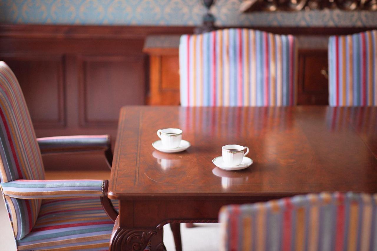 Omo7 Asahikawa By Hoshino Resorts Екстериор снимка A table at a café