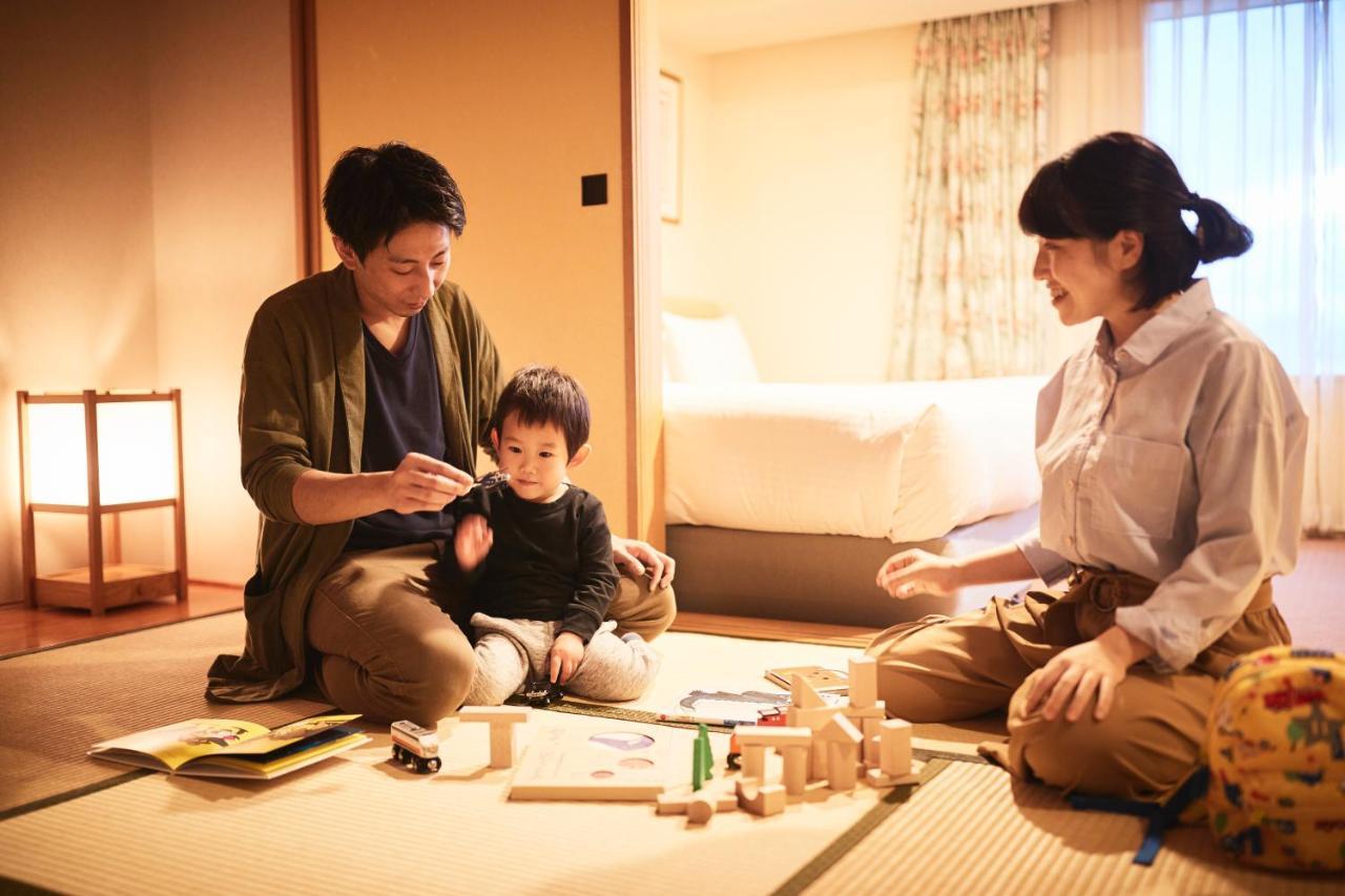 Omo7 Asahikawa By Hoshino Resorts Екстериор снимка A Japanese family